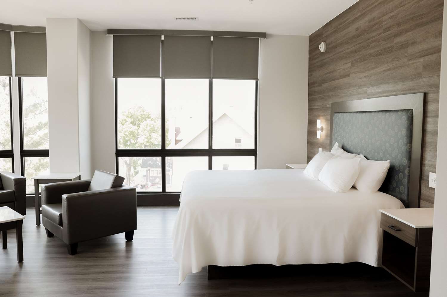 the oread lawrence tapestry collection by hilton