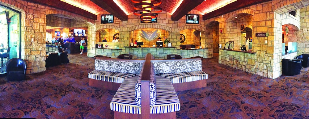 the oread lawrence tapestry collection by hilton