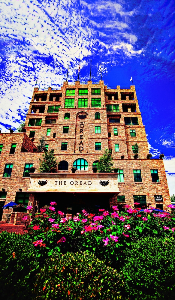 the oread lawrence tapestry collection by hilton