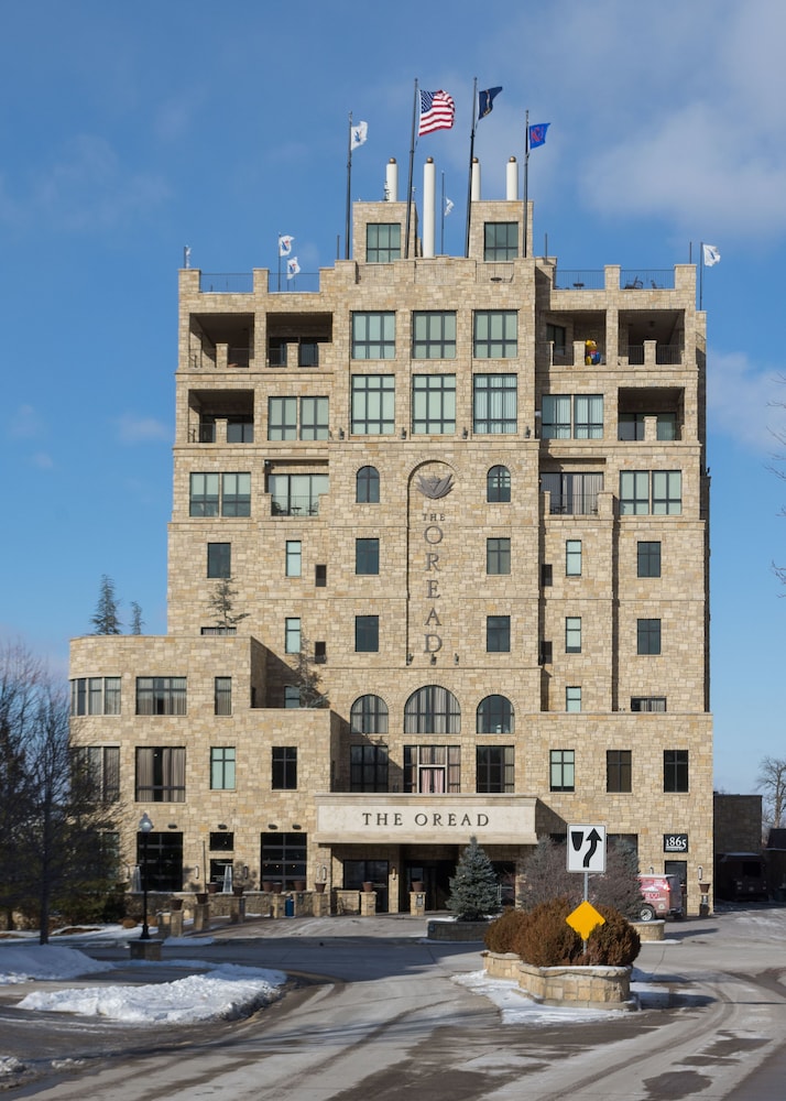 the oread lawrence tapestry collection by hilton
