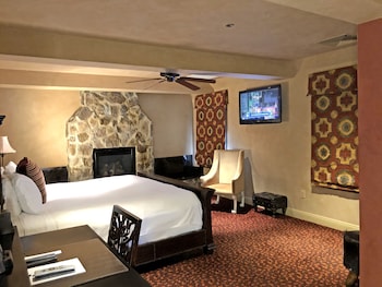 border house at crystal bay casino