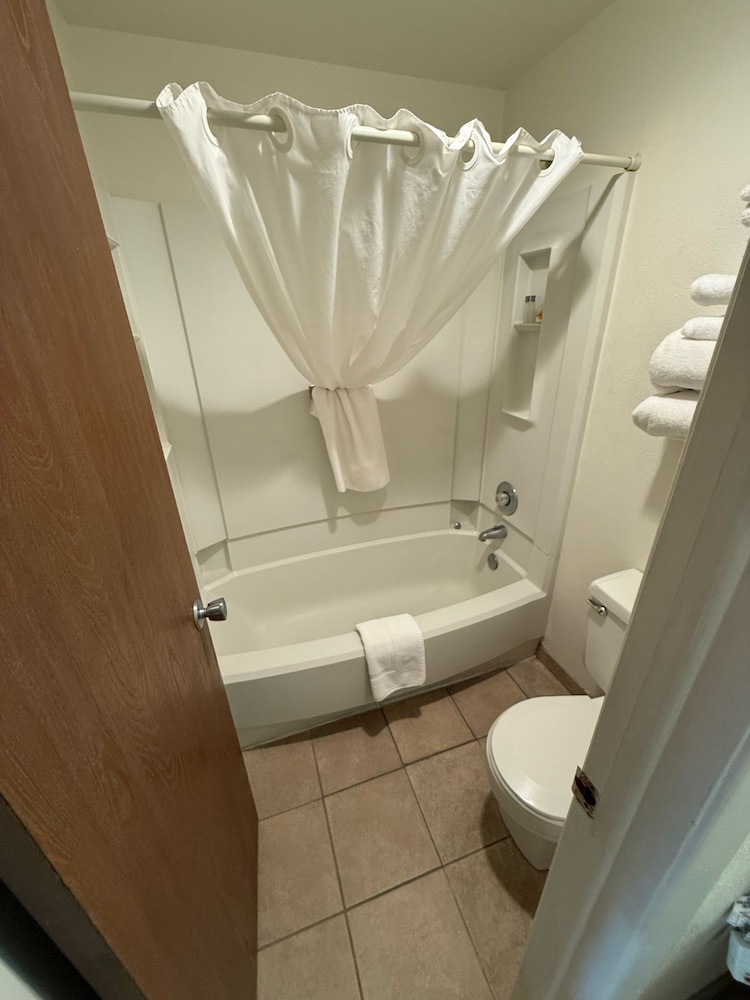 richland inn and suites