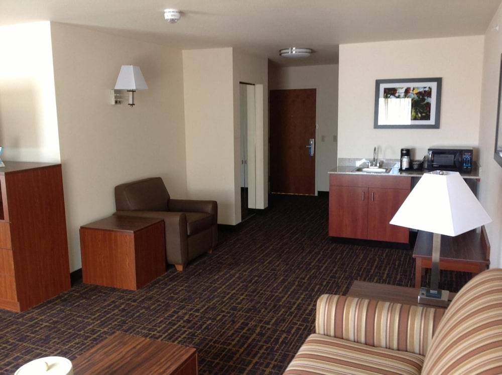 richland inn and suites