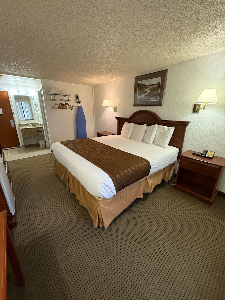 richland inn and suites