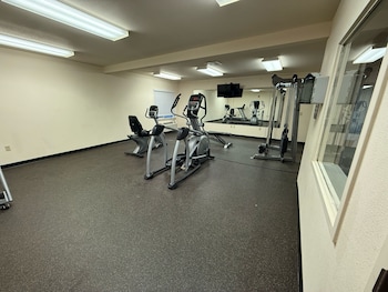Richland Inn & Suites,,2 star