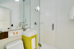 greenview hotel by lowkl