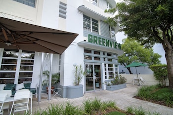 greenview hotel by lowkl