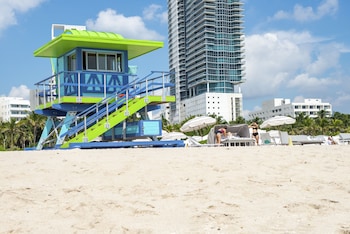 greenview hotel by lowkl