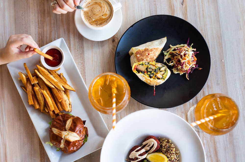 greenview hotel by lowkl