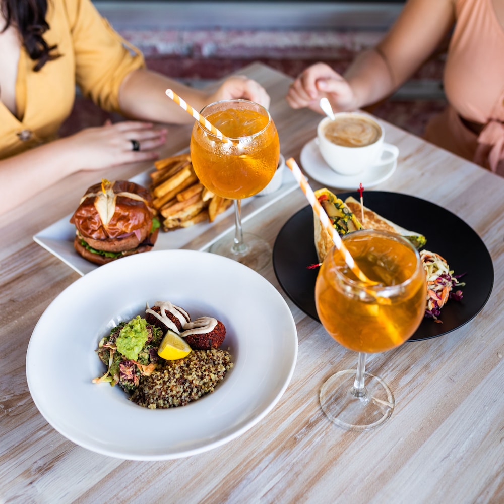 greenview hotel by lowkl