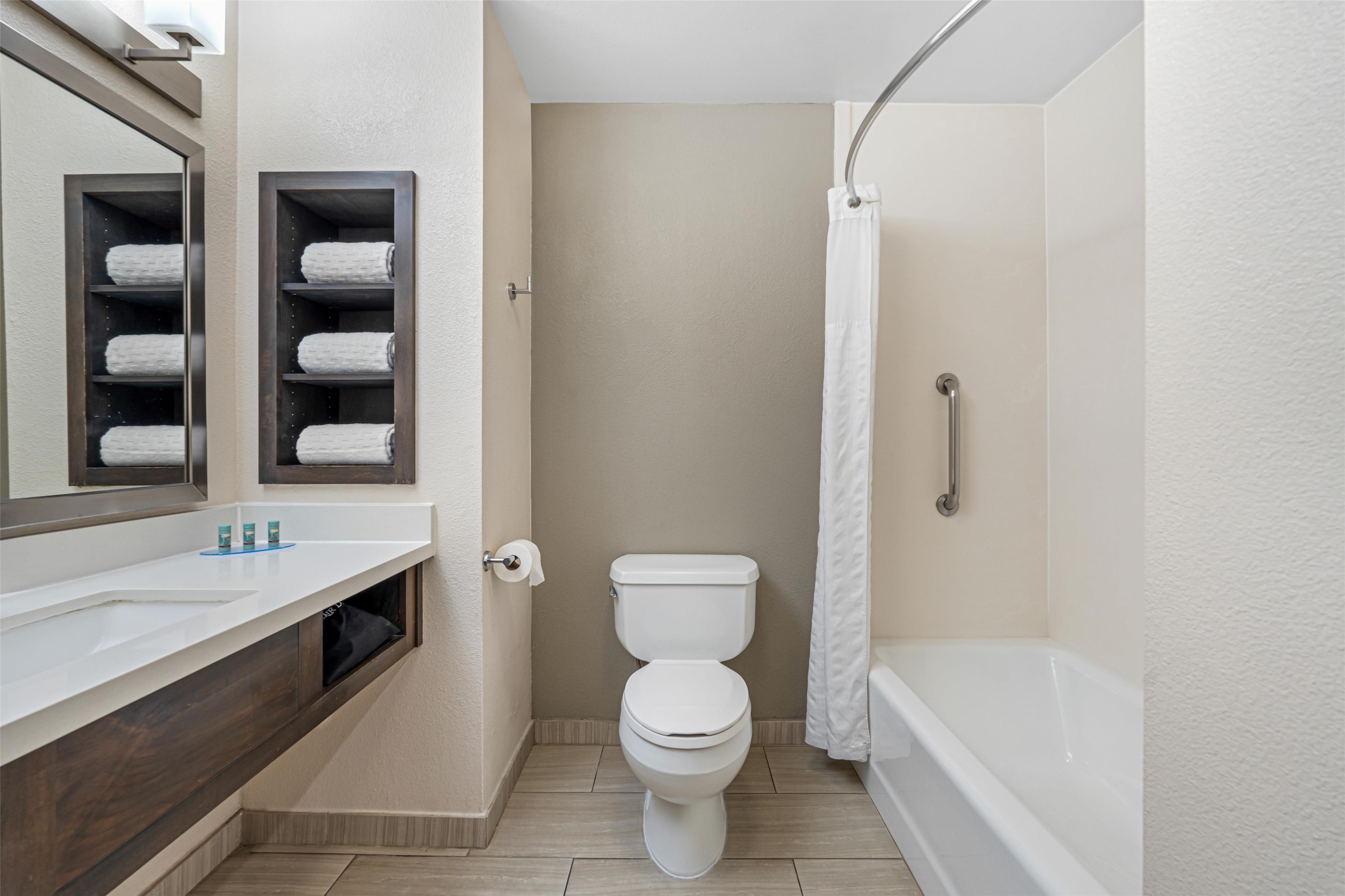 holiday inn express and suites valencia santa clarita