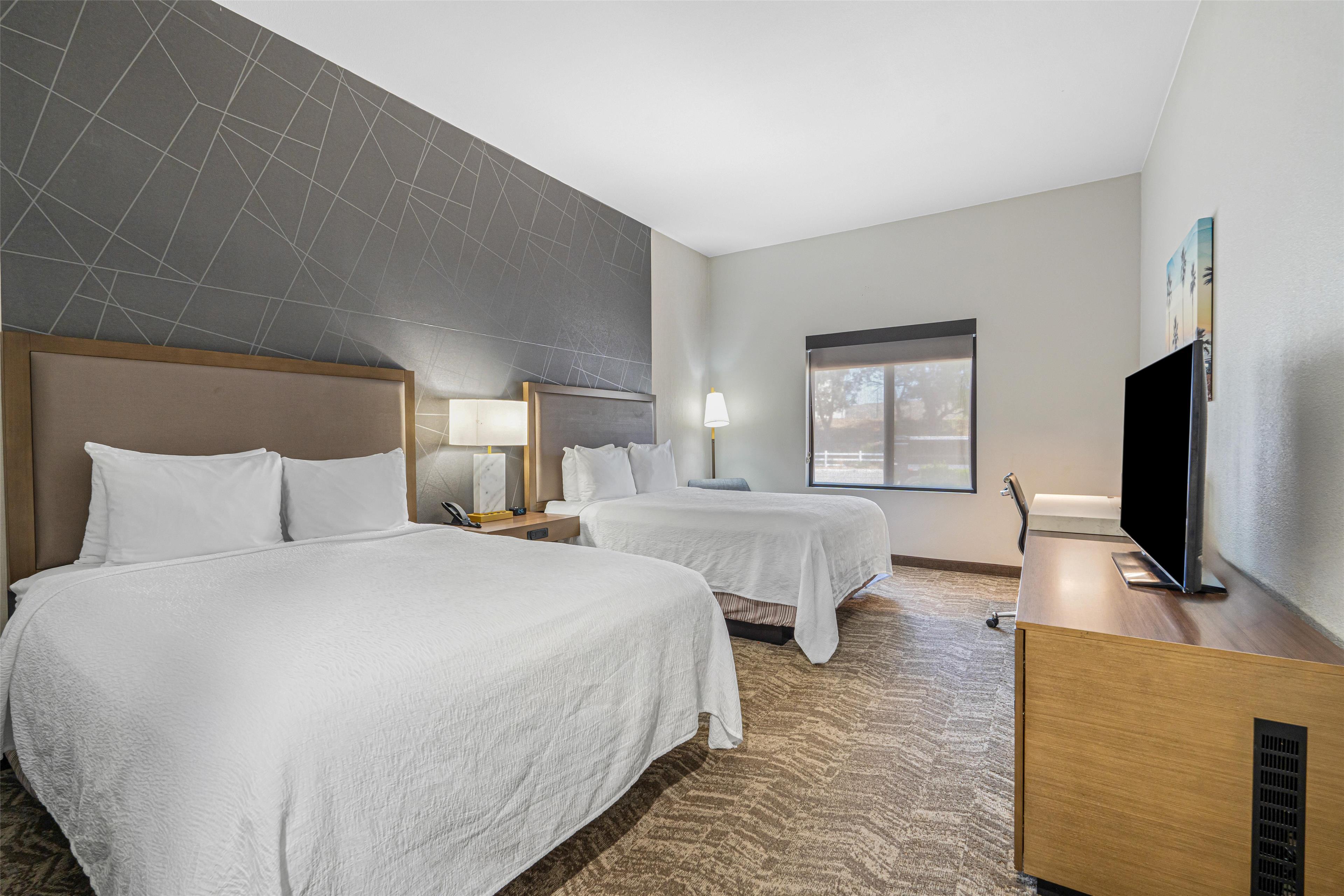 holiday inn express and suites valencia santa clarita