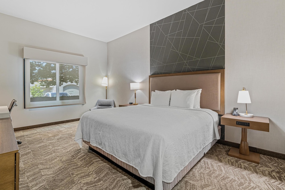 holiday inn express and suites valencia santa clarita