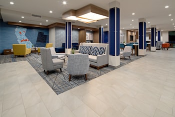 Holiday Inn Express & Suites Valencia - Santa Clarita,,3 star