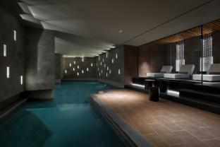 domes novos santorini autograph collection