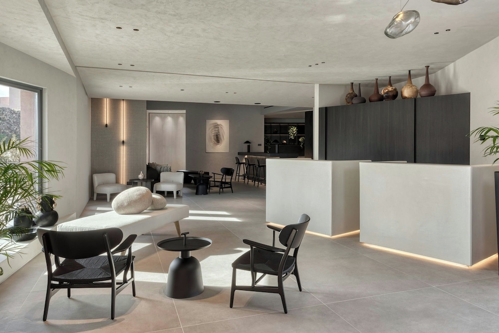 domes novos santorini autograph collection