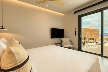 domes novos santorini autograph collection