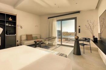 domes novos santorini autograph collection