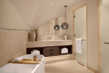 nujuma a ritz carlton reserve