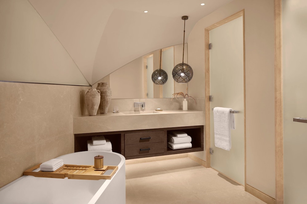 nujuma a ritz carlton reserve