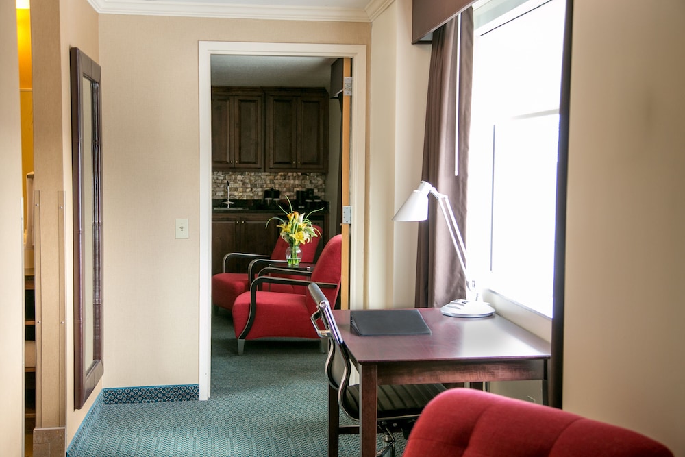 the university of georgia center for continuing education and hotel