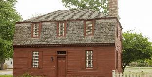 colonial houses an official colonial williamsburg hotel