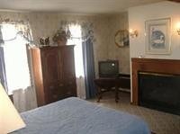 sturbridge country inn