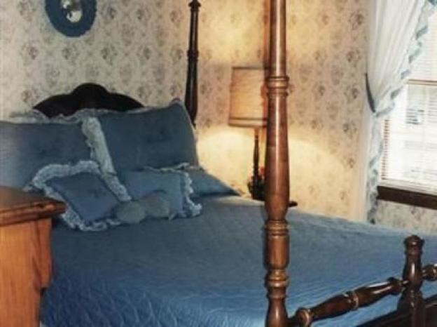 sturbridge country inn