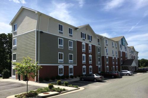 woodspring suites richmond west i 64
