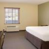 woodspring suites richmond west i 64