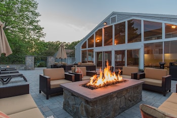 rockport inn and suites