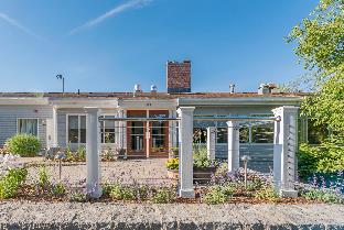 rockport inn and suites