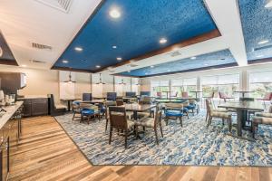 rockport inn and suites