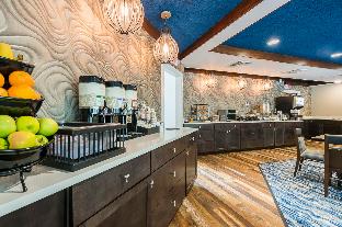 rockport inn and suites