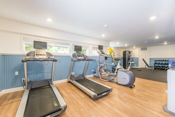 rockport inn and suites