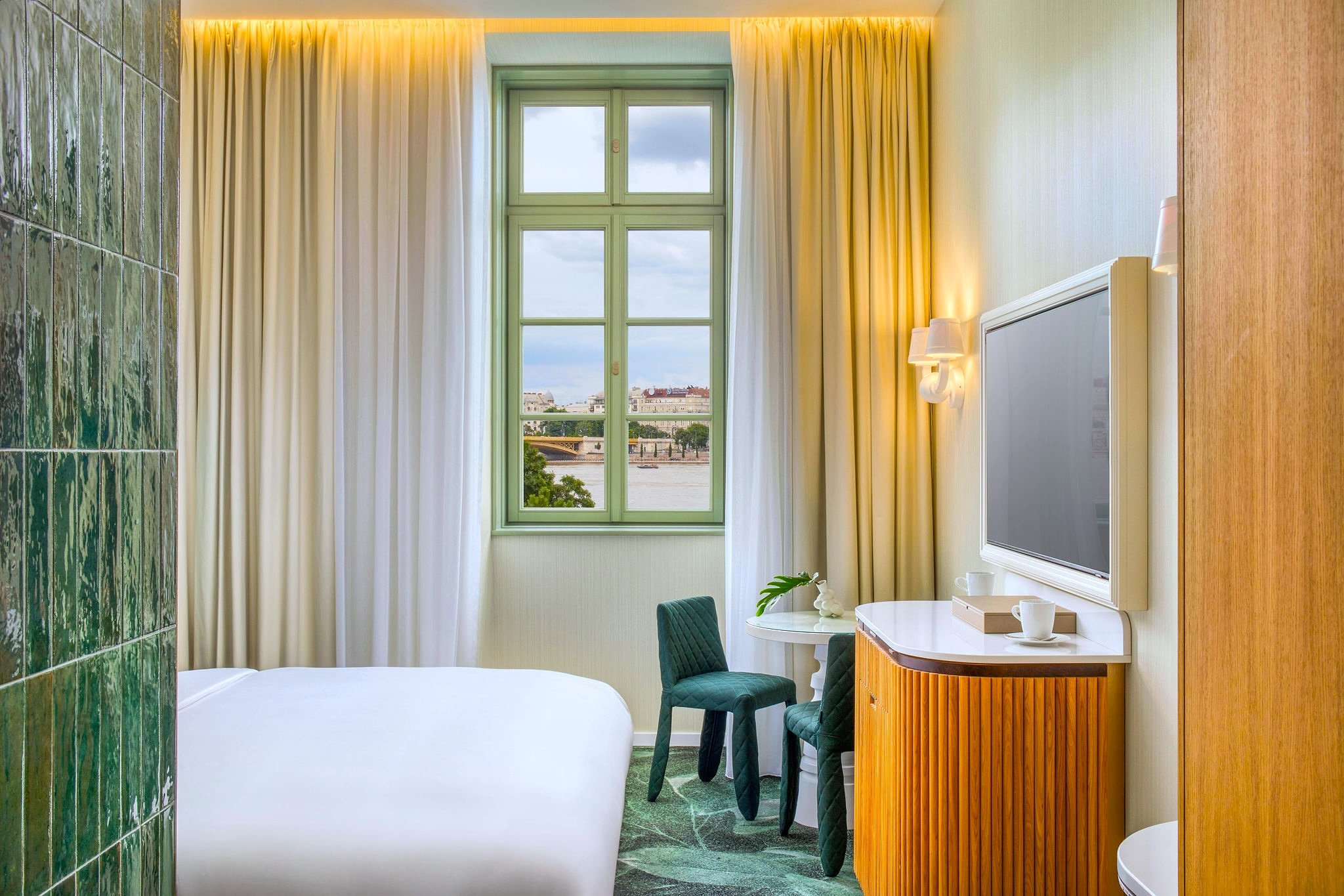kimpton bem budapest an ihg hotel
