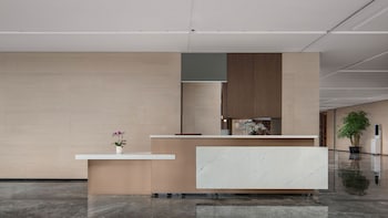Holiday Inn Shijiazhuang High Tech Zone, An Ihg Hotel,,4 star
