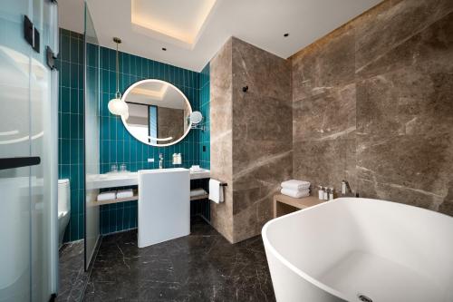 holiday inn shijiazhuang high tech zone an ihg hotel