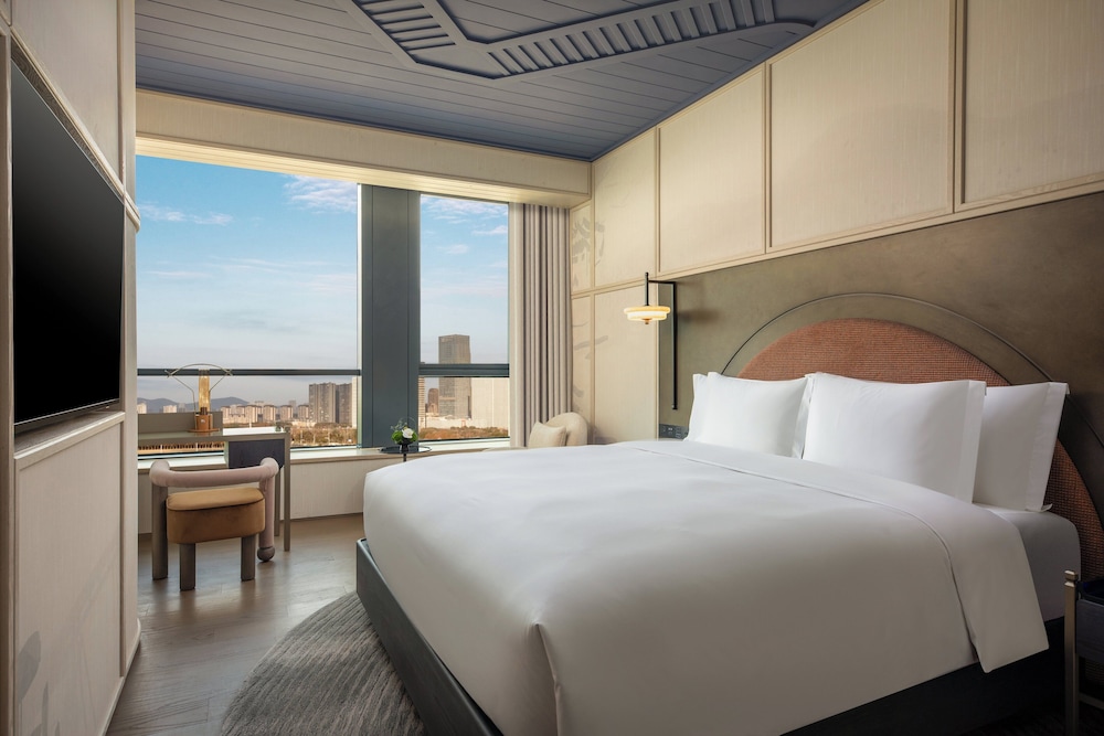 hotel indigo wuxi taihu new city an ihg hotel