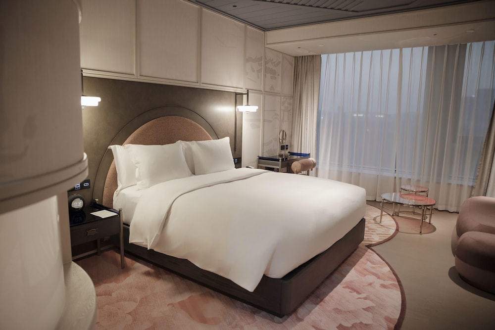 hotel indigo wuxi taihu new city an ihg hotel