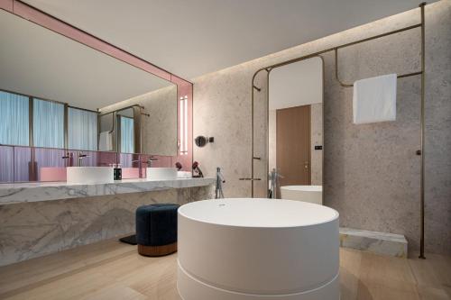 hotel indigo wuxi taihu new city an ihg hotel