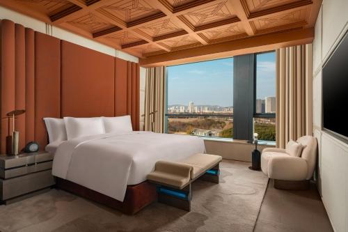 hotel indigo wuxi taihu new city an ihg hotel