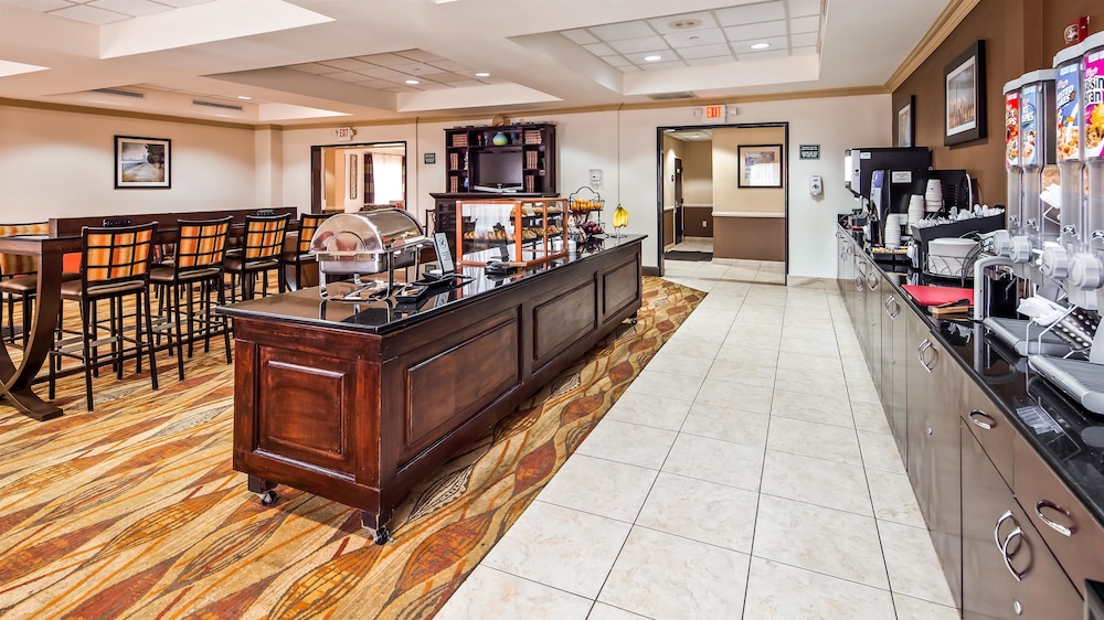 spark by hilton rahway