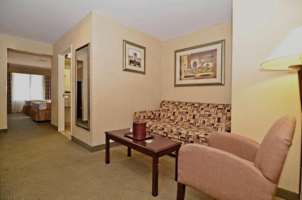 spark by hilton rahway