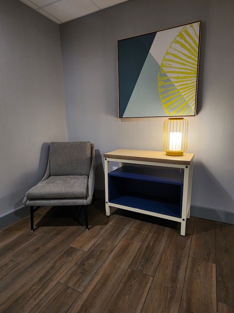 spark by hilton rahway