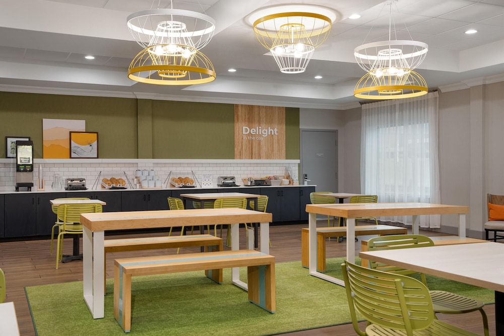 spark by hilton rahway