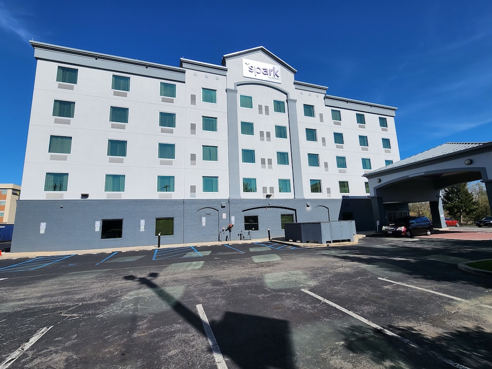 spark by hilton rahway