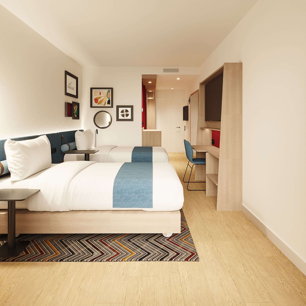 hampton by hilton malaga martiricos