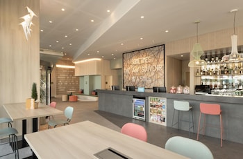 hampton by hilton malaga martiricos