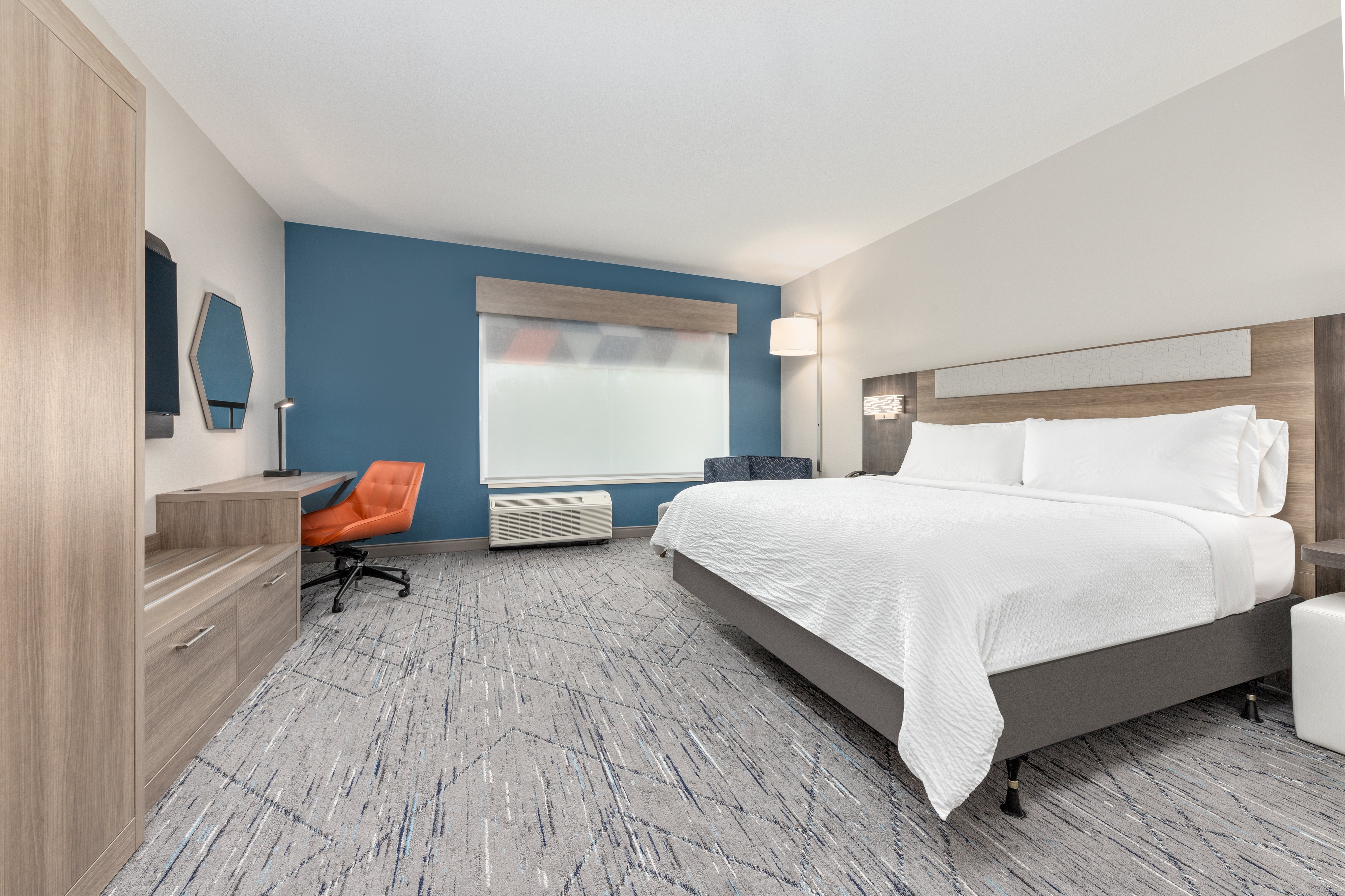holiday inn express and suites austin airport east